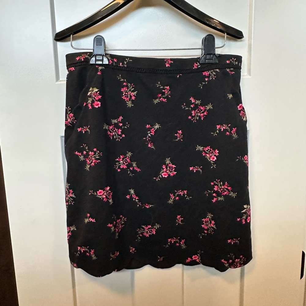 Skies Are Blue Black and Pink Mini Pencil Skirt